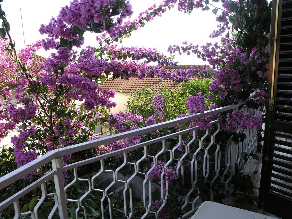 Apartments Dobrila Podgora Luaran gambar