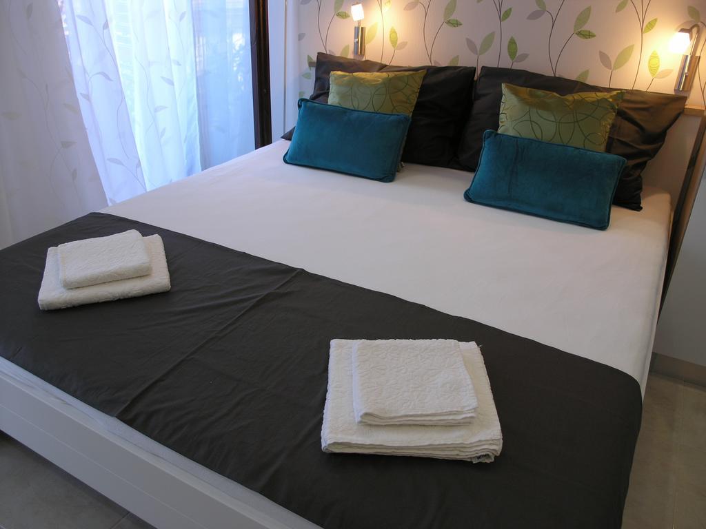 Apartments Dobrila Podgora Luaran gambar