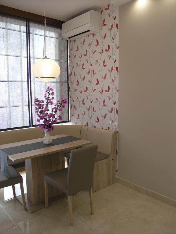 Apartments Dobrila Podgora Luaran gambar