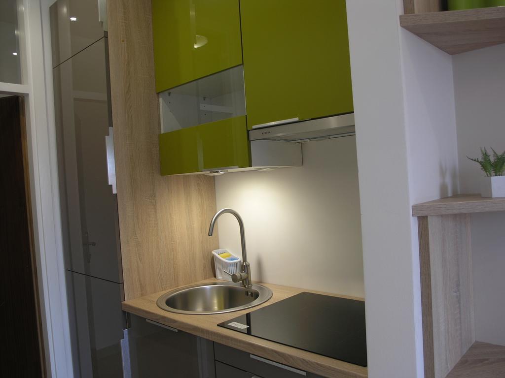 Apartments Dobrila Podgora Luaran gambar
