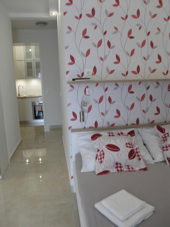 Apartments Dobrila Podgora Luaran gambar