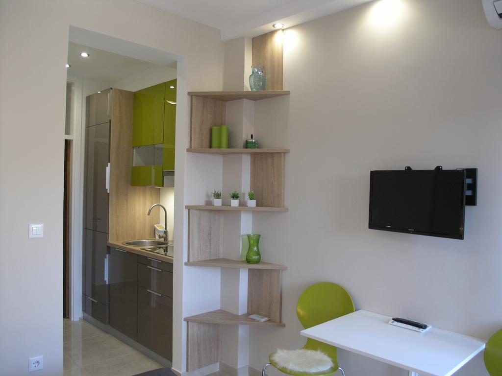 Apartments Dobrila Podgora Luaran gambar