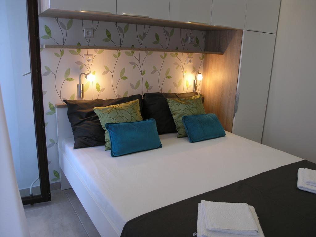 Apartments Dobrila Podgora Luaran gambar