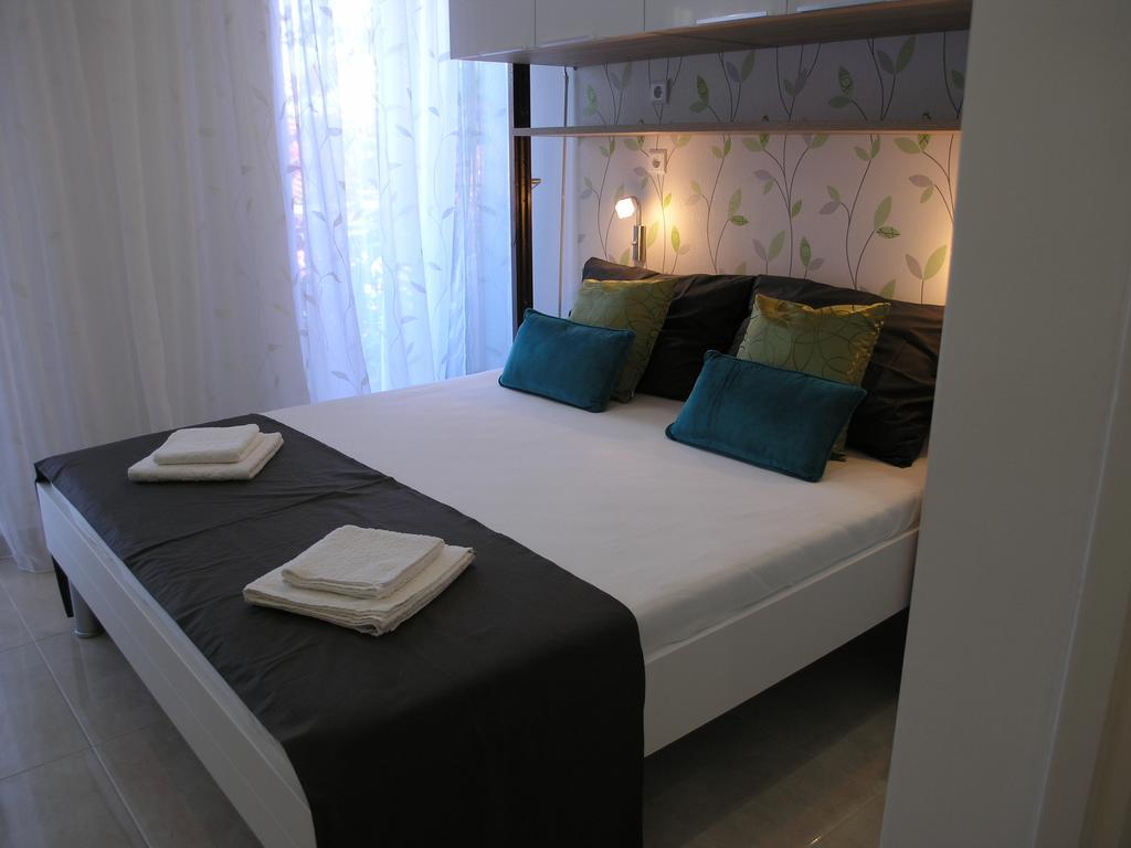 Apartments Dobrila Podgora Luaran gambar