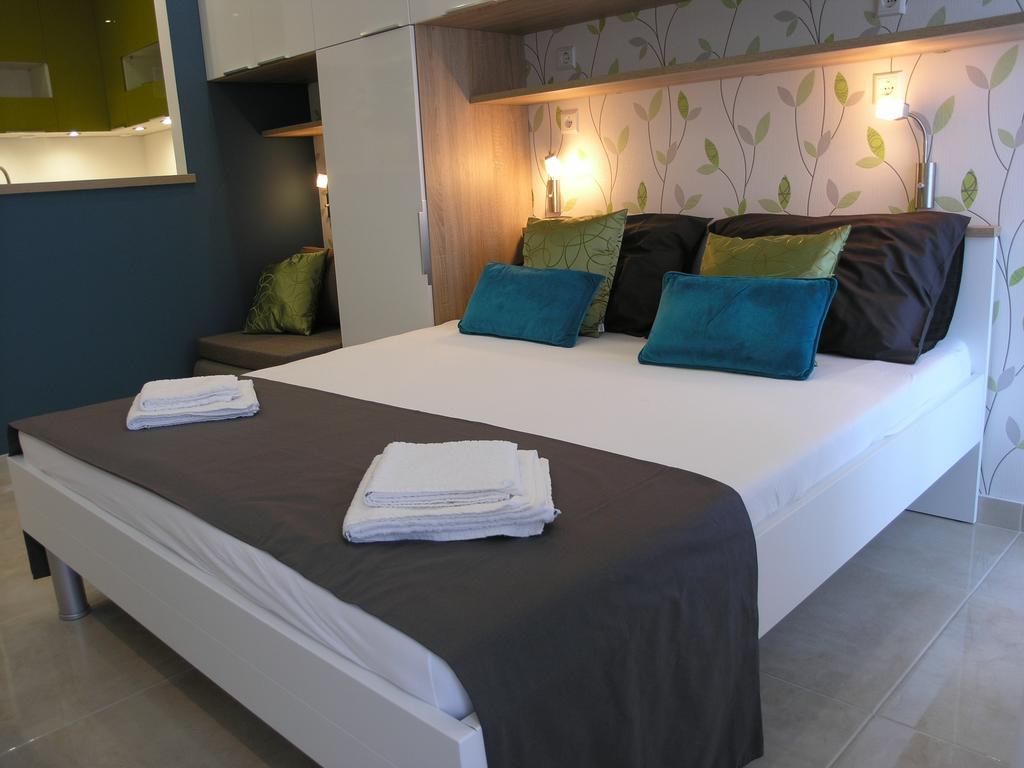 Apartments Dobrila Podgora Luaran gambar
