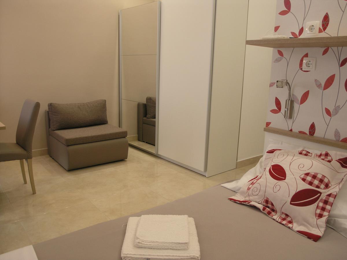Apartments Dobrila Podgora Luaran gambar